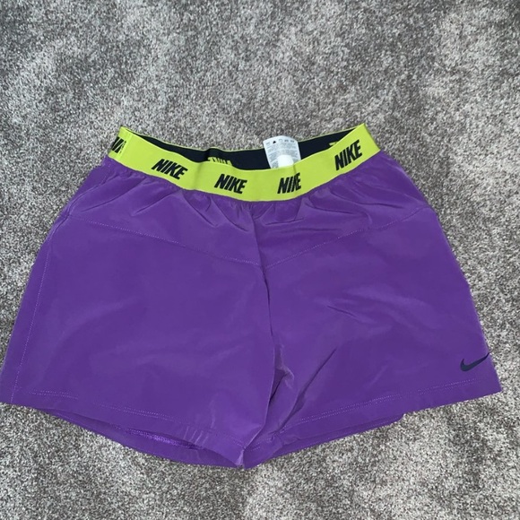 Nike windbreaker shorts